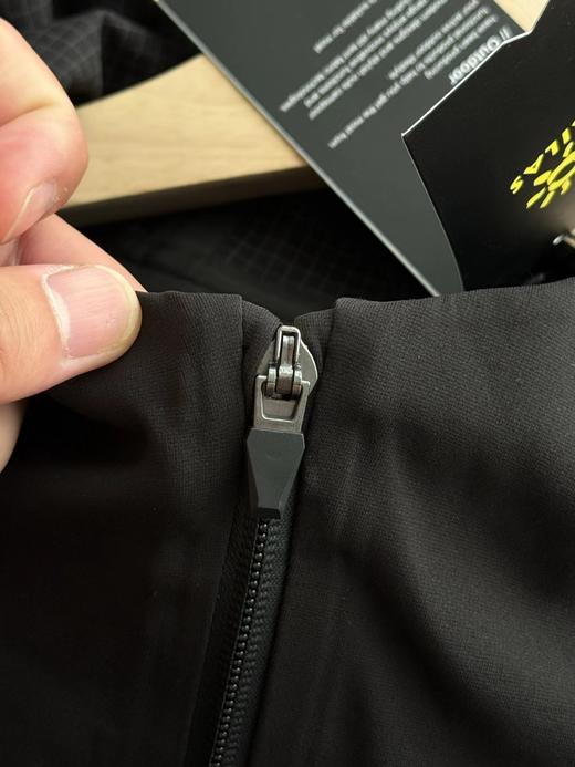 F032065日常通勤立体剪裁下摆前短后长户外运动夹克软壳冲锋衣 商品图8