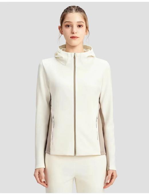 F032049春秋新款空气层面料轻盈柔软舒适女款拼接连帽开衫外套 商品图13