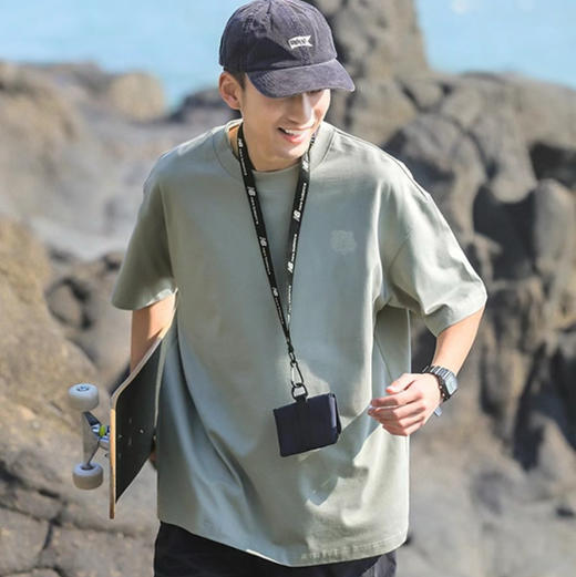 【超模君精选 260g男士虎头刺绣T恤】 虎头刺绣 logo 面料柔软有筋骨 版型宽松 商品图4