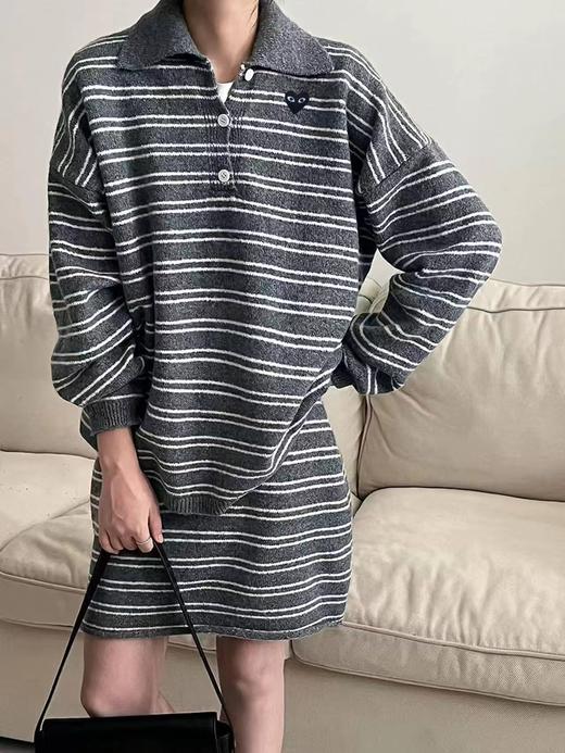 F032076休闲慵懒韩系通勤风宽松版型翻领半开襟纽扣条纹针织套装 商品图13