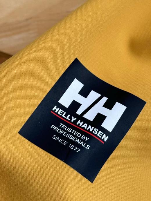 F032012新款户外压胶情侣拼接一体防风防水无缝压胶硬壳冲锋衣 商品图11