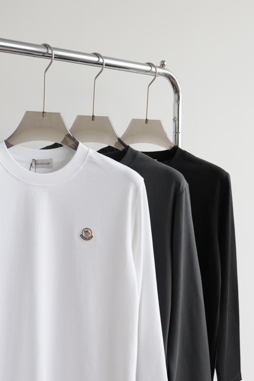 M0nc1er 水柔丝光 经典圆领长袖 T 恤 CX257 商品图3