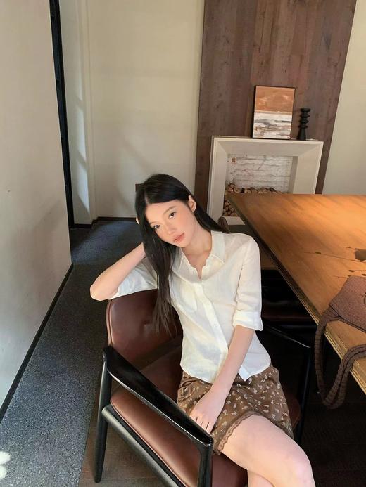 F0320121新款时髦老钱风亚麻中袖收腰显瘦气质通勤衬衫 商品图5