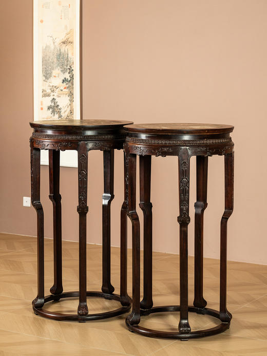 清	红木镶云石五足带托泥圆形高花几（一对） 商品图1