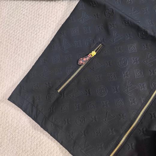 F032032新款上新立体浮雕方领纯色连帽拉链长袖宽松夹克外套 商品图3