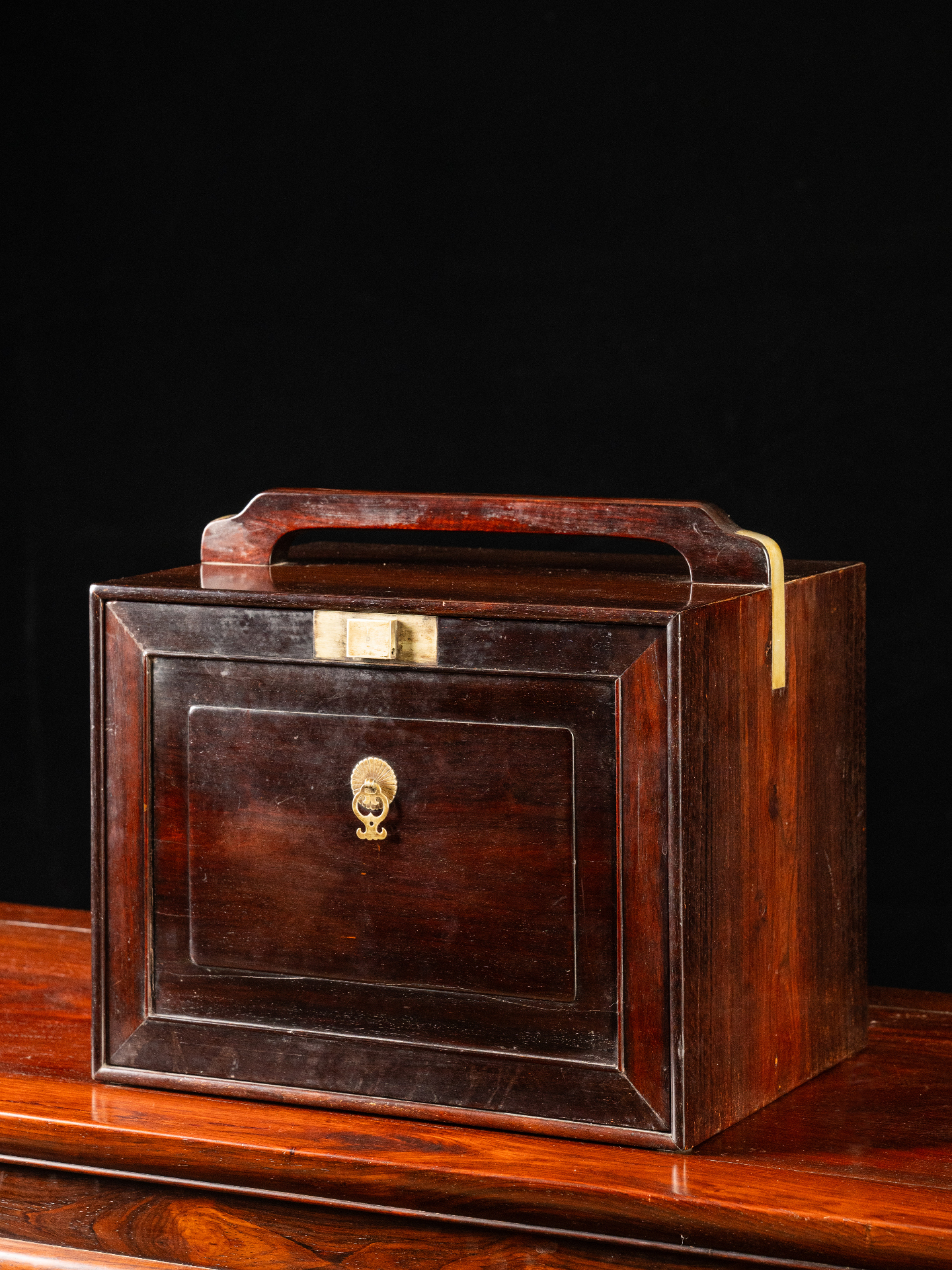 清	紫檀提梁拉门式文房箱