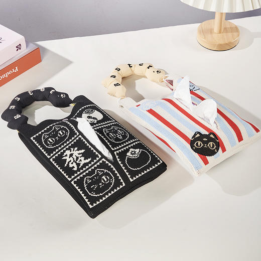 大英博物馆巴斯特系列 萌猫表情车载抽纸巾挂包 萌猫格纹车载抽纸巾挂包 商品图1