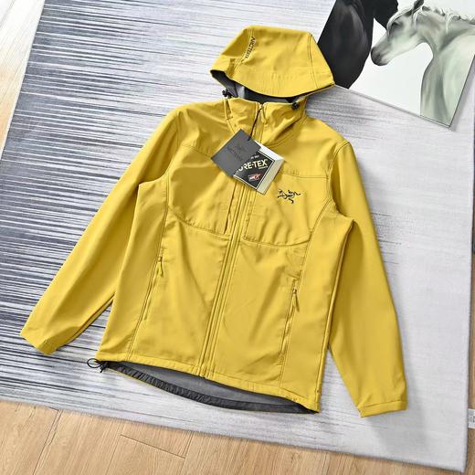 F032059春秋新款轻量软壳抓绒胸前简约小logo连帽冲锋衣外套 商品图6