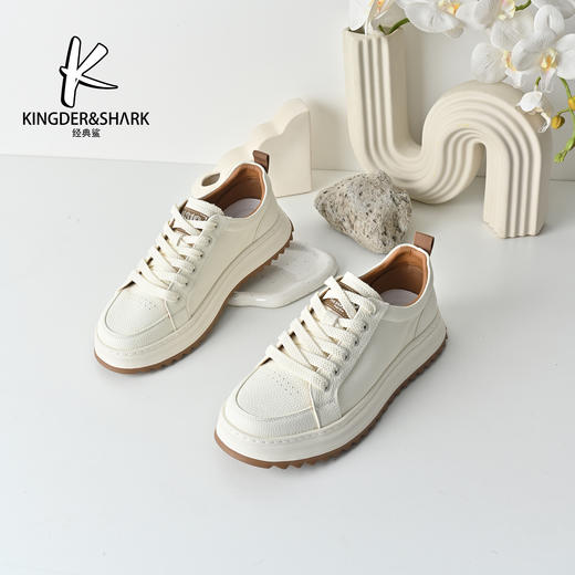 经典鲨2026年春季专柜新品韩版男士系带平底休闲鞋小白鞋KW11-613011 商品图3