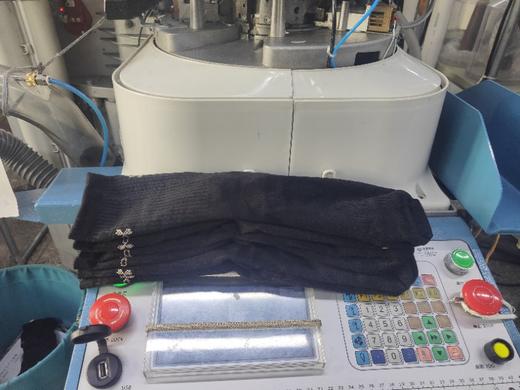 直发【独家，正单，出口海外】发三双，安D玛春夏网眼情侣款运动袜 商品图6