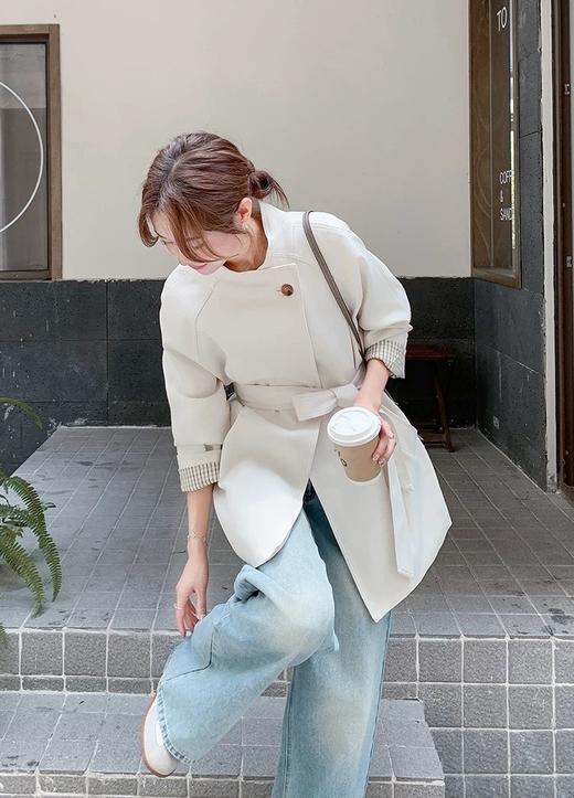 简约高智感立领系带一手长收腰风衣 商品图3