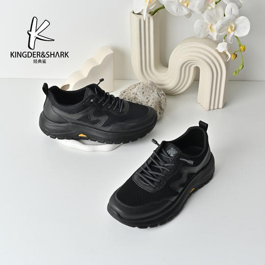 经典鲨2026年夏季专柜新品男士黑色织物透气跑步休闲鞋KW10-626051 商品图3