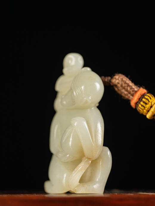 清	玉雕辈辈封侯挂饰 商品图2