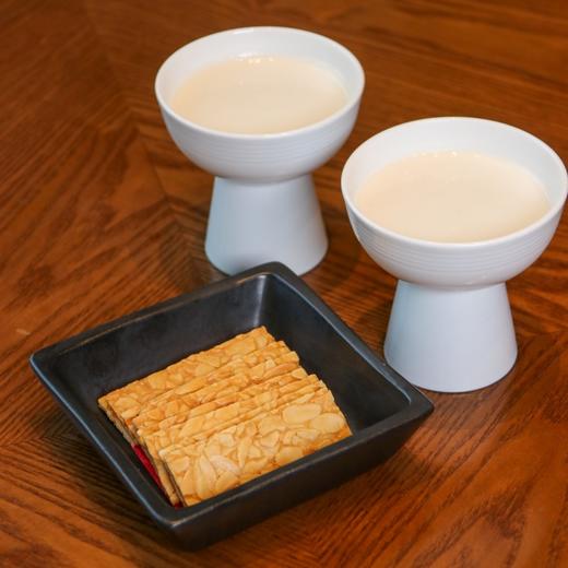 【水沙涟中餐厅 春鲜至味双人餐】午/晚餐通用！精选菜品：烟熏⼴安狮子头、红焖雪花和牛尾、红烧秧草河豚鱼、淮扬腌笃鲜笋汤...尝鲜水沙涟时令菜色同时体验招牌风味！ 商品图5