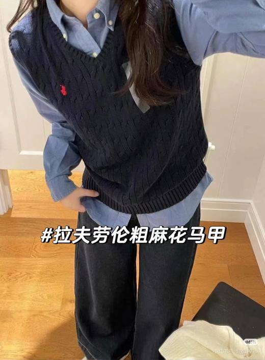 F032013秋冬新款减龄百搭简约时尚V领麻花针织马甲 商品图12