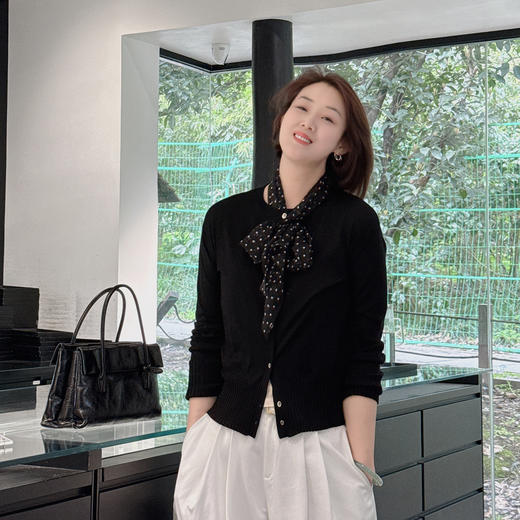 （法国外贸原单 羊毛天花板顶级轻薄）火桐hooton Super220's超细140支美丽诺绵羊毛圆领开衫 商品图0