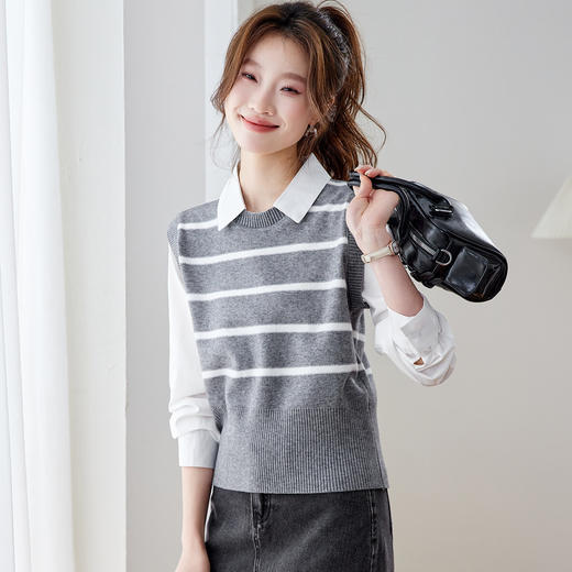 「自」全新升级【铂金会员183/天猫239/差价56】(83332)洛诗琳气质假两件拼接针织衫2026年春季新款时尚翻领上衣 商品图2