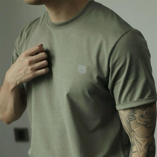 【超模君精选 260g男士虎头刺绣T恤】 虎头刺绣 logo 面料柔软有筋骨 版型宽松 商品图1