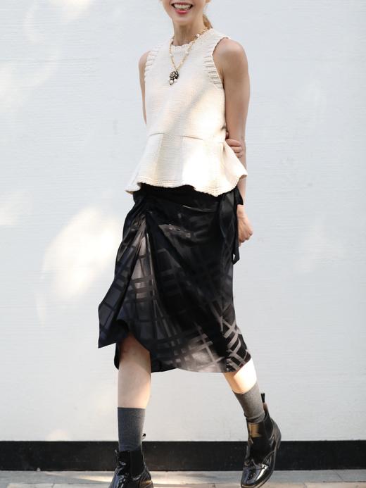 TYNVIE 荷叶边裙摆裹身裙 - 黑色格纹 商品图10