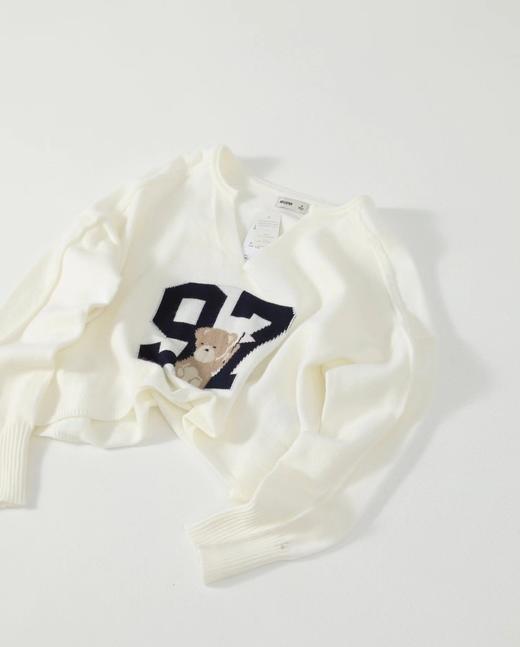 F032042春秋新款时尚百搭情侣款数字小熊短款针织毛衣 商品图1