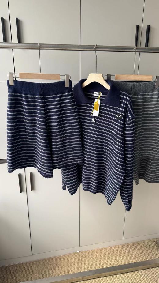 F032076休闲慵懒韩系通勤风宽松版型翻领半开襟纽扣条纹针织套装 商品图4