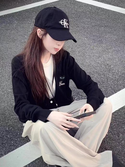 F0320150慵懒随性日系通勤黑色V领刺绣针织假两件开衫 商品图7