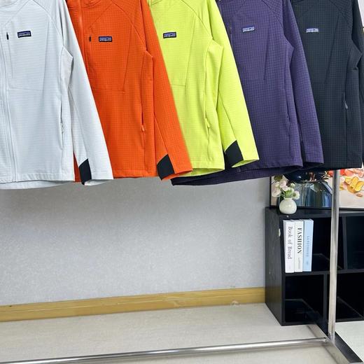 F032009户外轻量化网眼速干透气防水薄软情侣款运动弹力机能连帽风衣外套 商品图5