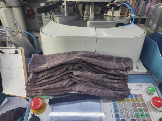 直发【独家，正单，出口海外】发三双，安D玛春夏网眼情侣款运动袜 商品图4