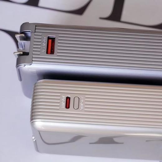 auraro固态电池充电宝|更安全更耐用！真电量更多40%，3C认证可上飞机高铁! 商品图1