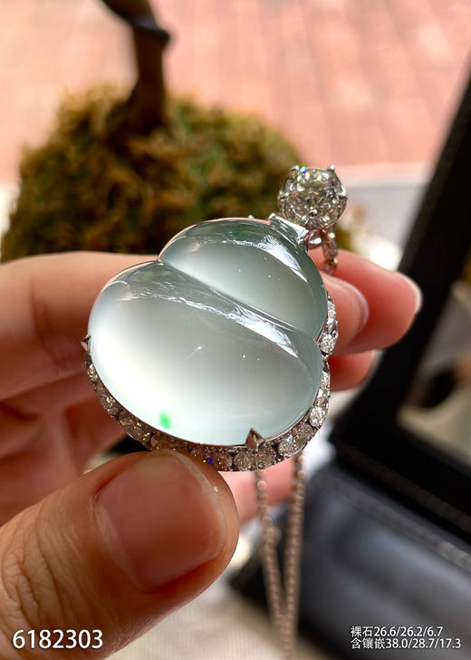 玻璃种飘翠葫芦吊坠【6182303】具体价格微信咨询 商品图5