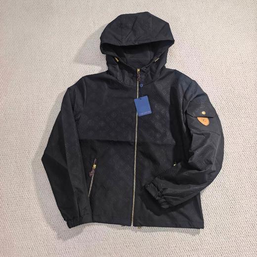 F032032新款上新立体浮雕方领纯色连帽拉链长袖宽松夹克外套 商品图0