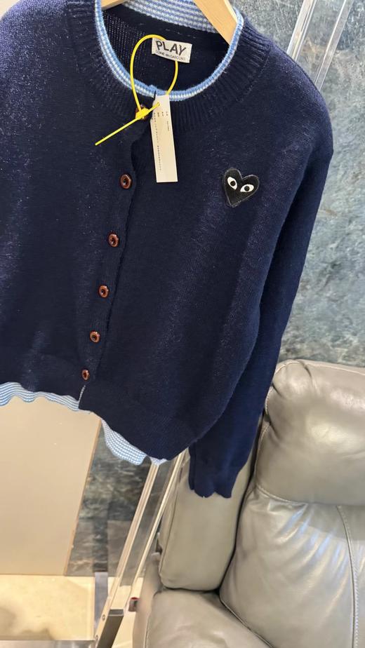 F0320148复古学院风藏青圆领蓝白条纹短款修身针织开衫 商品图12