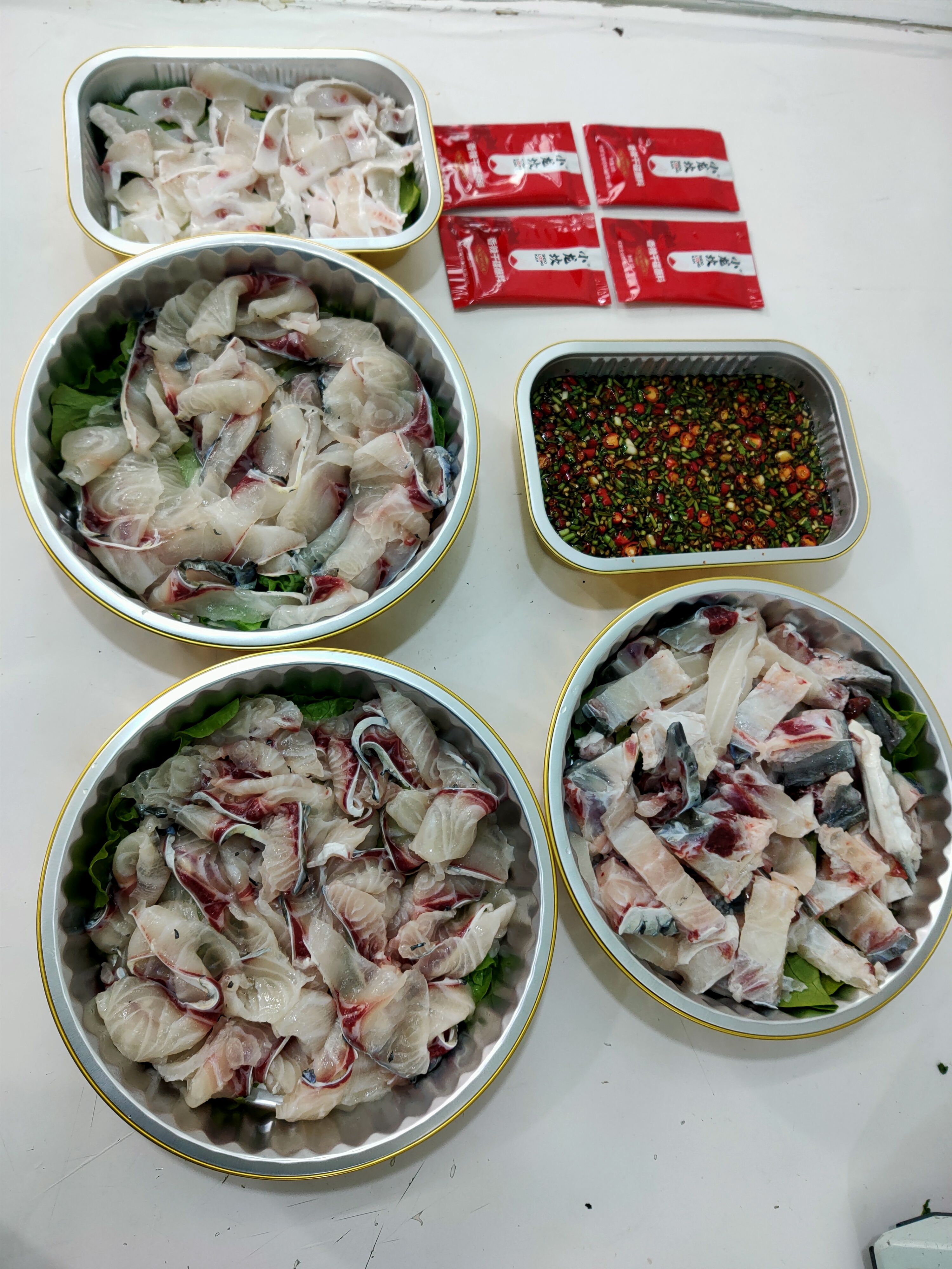 脆皖鱼，半条，包切片，配秘制蘸料