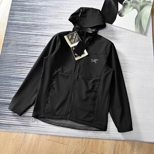 F032059春秋新款轻量软壳抓绒胸前简约小logo连帽冲锋衣外套 商品图3