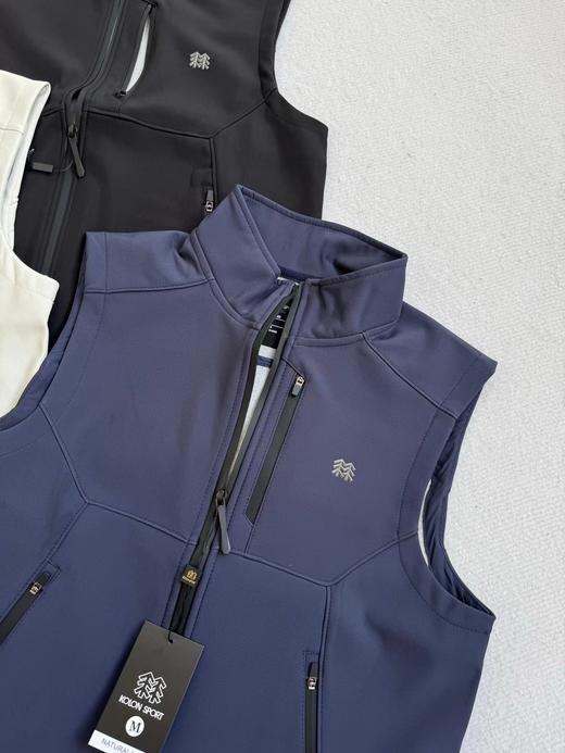 F032004春夏新款男士户外运动徒步爬山防风防水软壳马甲背心 商品图6