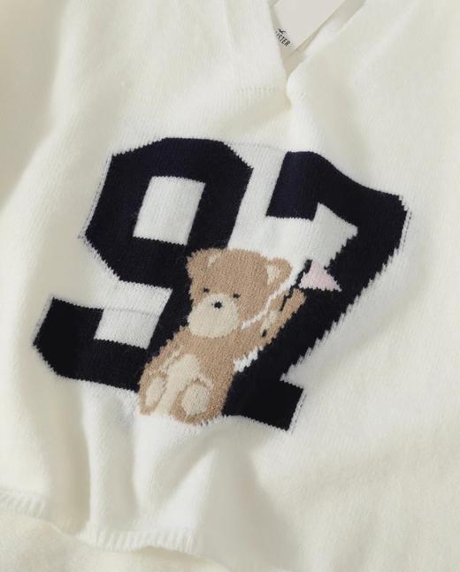 F032042春秋新款时尚百搭情侣款数字小熊短款针织毛衣 商品图3