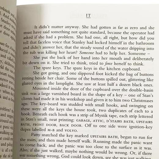 它 小丑回魂 英文原版 It Stephen King 史蒂芬金 电影原著 英文版推理与惊悚小说书 进口原版英语书籍 商品图2
