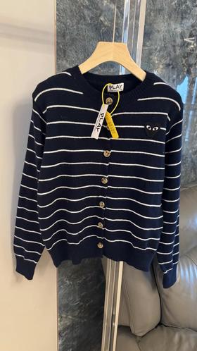 F032074日常休闲百搭微宽松直筒版型藏青条纹圆领针织开衫