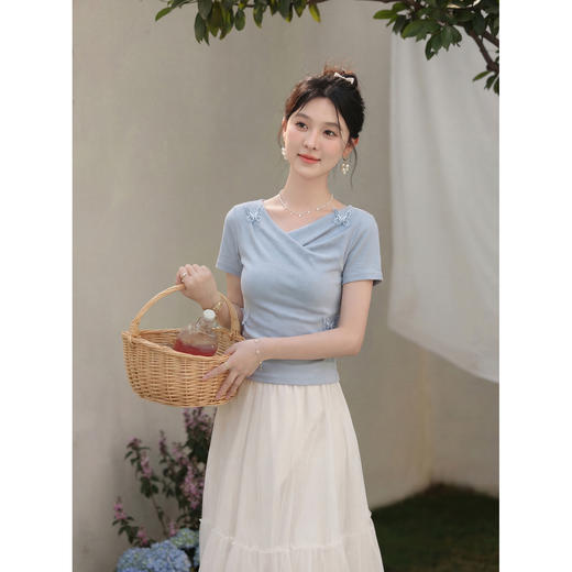 鹿向南「桃与蝶序」莱赛尔设计感粉色长袖T恤女春夏收腰修身上衣 商品图3