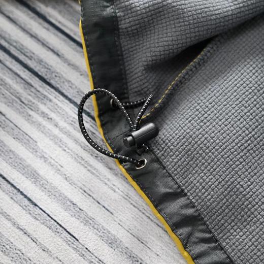 F032059春秋新款轻量软壳抓绒胸前简约小logo连帽冲锋衣外套 商品图10