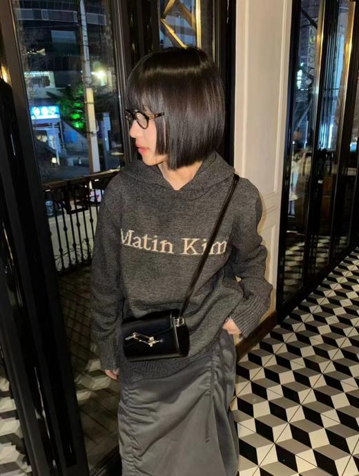 F032044秋冬新款针织提花字母重工破坏下摆连帽假两件毛衣 商品图6