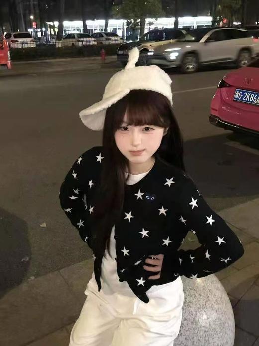 F032016春季新款休闲百搭黑底白星圆领少女感针织长袖开衫 商品图7