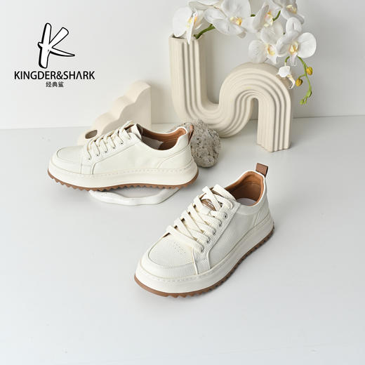 经典鲨2026年春季专柜新品韩版男士系带平底休闲鞋小白鞋KW11-613011 商品图1
