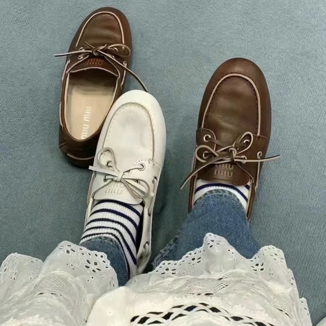 重磅渠道  miu 帆船乐福   做旧擦色系带乐福鞋  舒适软底复古单鞋皮鞋