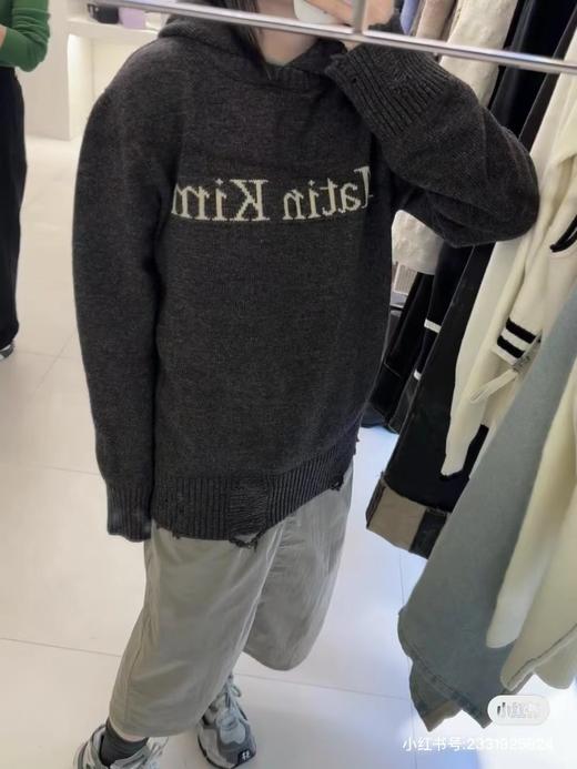 F032044秋冬新款针织提花字母重工破坏下摆连帽假两件毛衣 商品图12