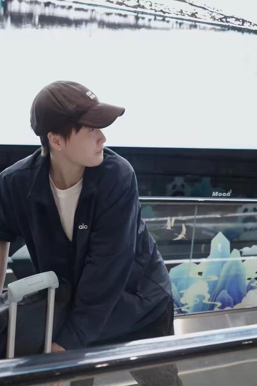 F0320122新款立领半拉链科技防晒衣休闲百搭日常通勤长袖外套 商品图9