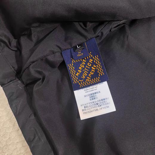 F032032新款上新立体浮雕方领纯色连帽拉链长袖宽松夹克外套 商品图6