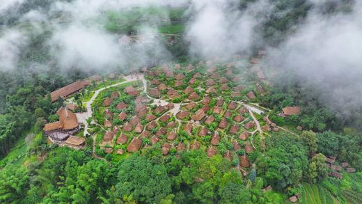 佤族·"摸你黑"狂欢节+中缅边境原始村落| 景迈山、摸你黑、老达保、翁丁、元江哈尼族奕车人古村落、土掌房人文摄影9天 商品图2