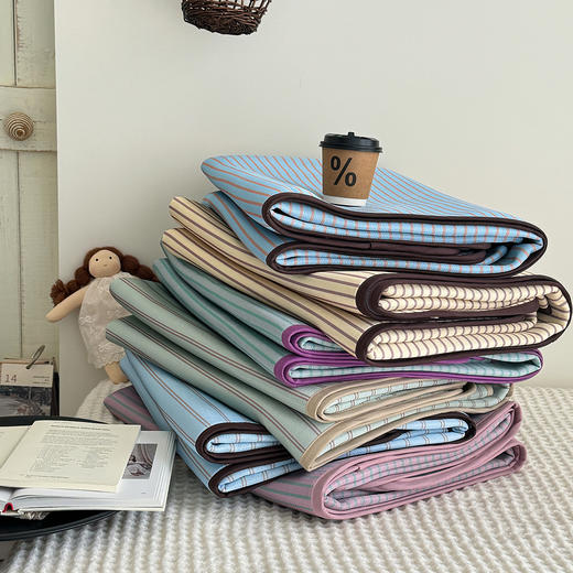 【品牌直发】加倍生活 牛奶丝冰丝凉席三件套-条纹系列 6色可选 商品图1