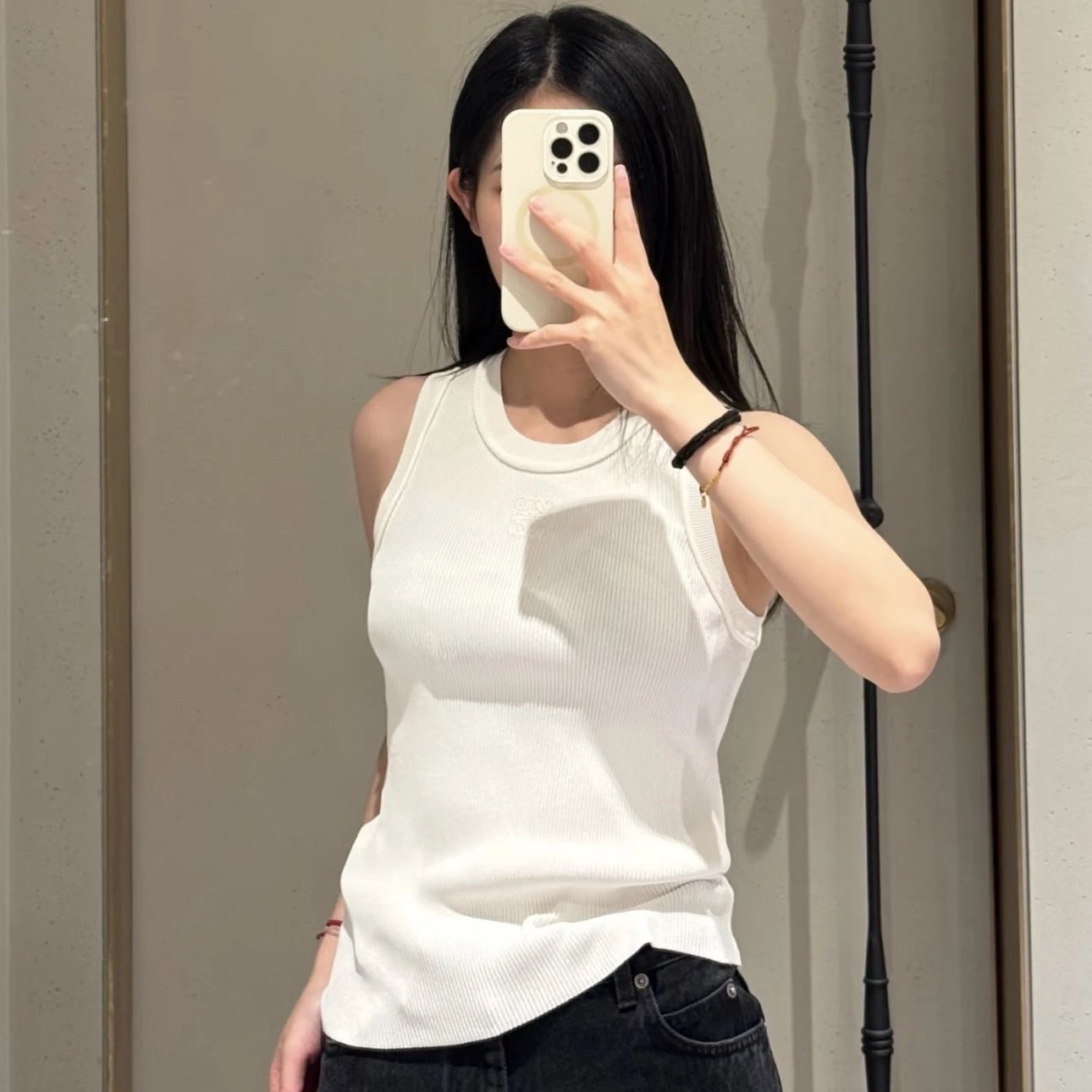 杨幂同款  贸易公司  Lew弹力坑条针织背心 升级款！神级打底背心  三色入